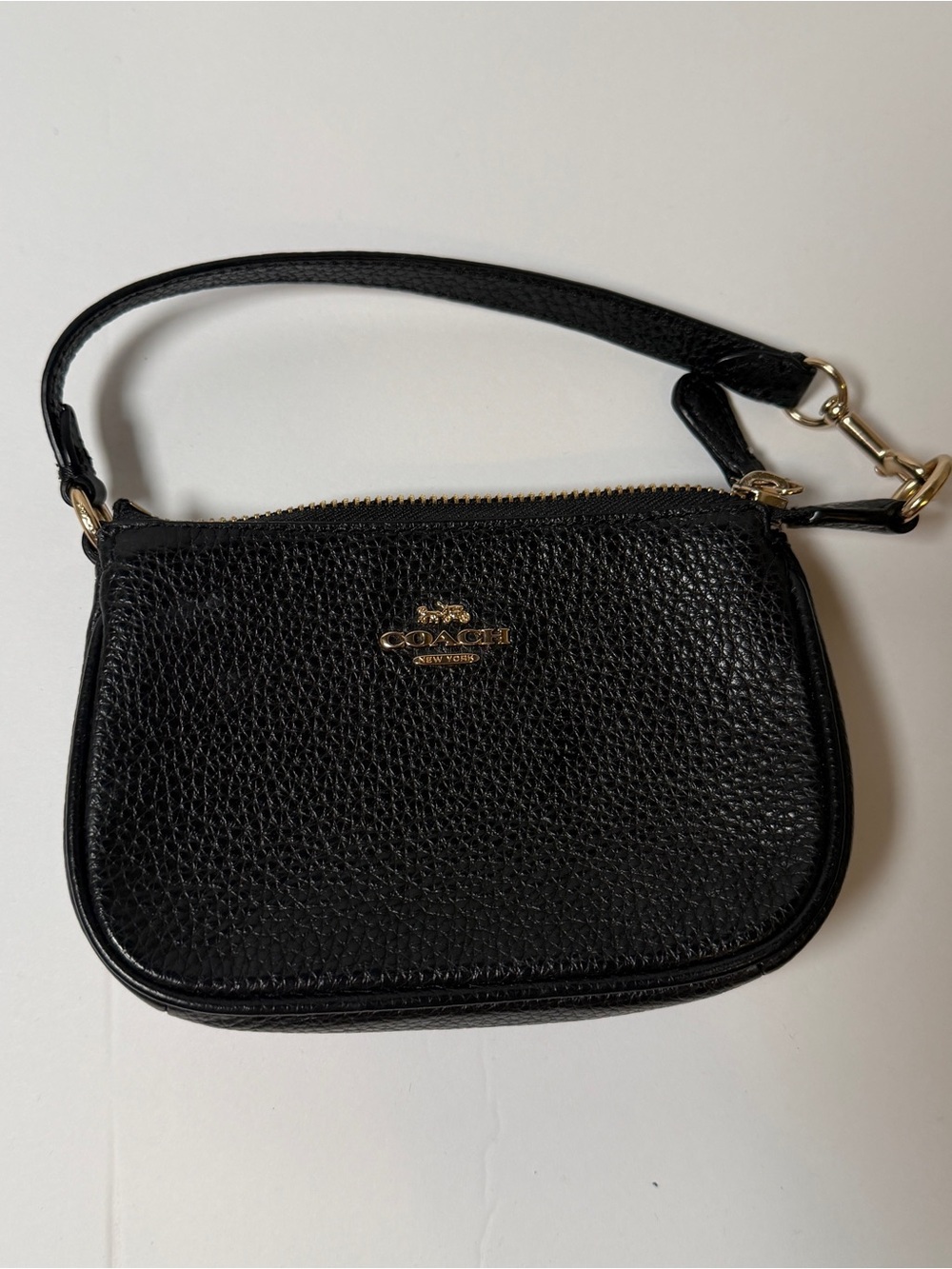 Classic Black Leather Shoulder Bag - Timeless Everyday Style
